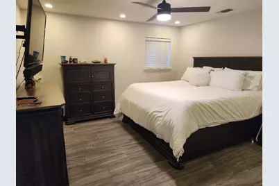 2129 Goerte Drive, Grand Prairie, TX 75051 - Photo 10