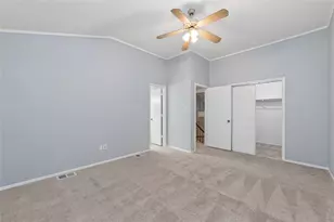 513 Hunters Glen St, Lewisville, TX 75067 - Photo 20