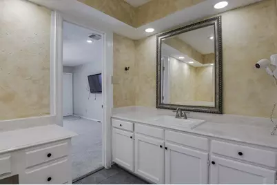 4708 Spring Creek Court, Arlington, TX 76017 - Photo 20