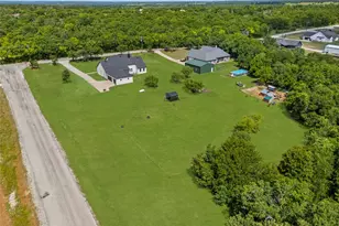 400 Adell Cir, Weatherford, TX 76088 - Photo 32