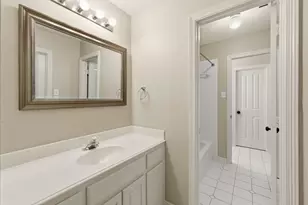 7947 Glade Hill Ct, Dallas, TX 75218 - Photo 20