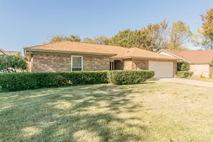 7417 Timberhill Dr, North Richland Hills, TX 76182 - Photo 4