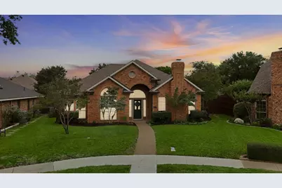 9017 Laredo Drive, Irving, TX 75063 - Photo 24