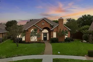 9017 Laredo Dr, Irving, TX 75063 - Photo 24