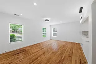 2228 Goldenrod Ave, Fort Worth, TX 76111 - Photo 6