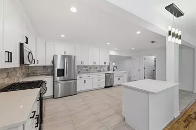 2228 Goldenrod Avenue, Fort Worth, TX 76111 - Photo 8