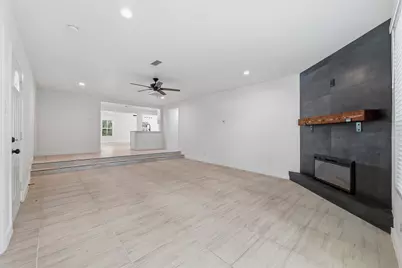 2228 Goldenrod Avenue, Fort Worth, TX 76111 - Photo 14