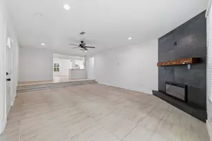 2228 Goldenrod Ave, Fort Worth, TX 76111 - Photo 14