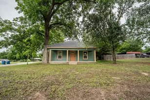 308 W Pine St, Winnsboro, TX 75494 - Photo 1