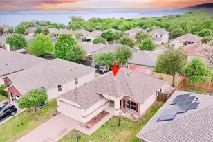 1906 Castaway Dr, Dallas, TX 75051 - Photo 2