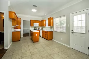 4900 Basil Dr, McKinney, TX 75070 - Photo 4
