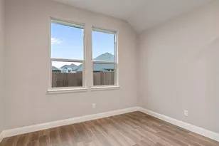 10424 Palmetto St, Grand Prairie, TX 76065 - Photo 8