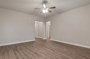 10424 Palmetto St, Grand Prairie, TX 76065 - Photo 12