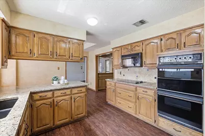 1774 Clydesdale Drive, Lewisville, TX 75067 - Photo 12