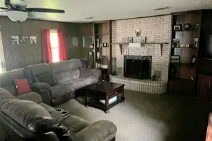 440 S Bois D Arc St, Blossom, TX 75416 - Photo 4
