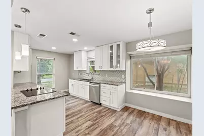 2310 Greenmeadow Drive, Carrollton, TX 75006 - Photo 6