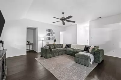 201 Woodland Boulevard, Bellmead, TX 76705 - Photo 4