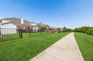 6133 Sunrise Lake Dr, Fort Worth, TX 76179 - Photo 34