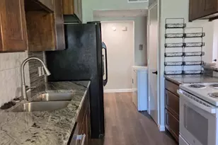 7013 Lincolnshire Ln, North Richland Hills, TX 76182 - Photo 8