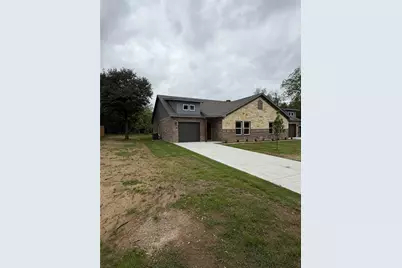 1005 Grandbury Street #A, Cleburne, TX 76033 - Photo 2