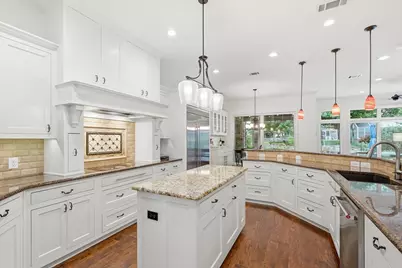 122 Chapel Hill Drive, Double Oak, TX 75077 - Photo 14