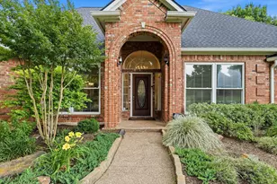 122 Chapel Hill Dr, Double Oak, TX 75077 - Photo 2