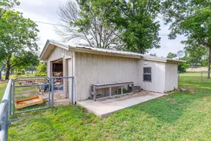 813 Co Rd 237, Eastland, TX 76448 - Photo 36