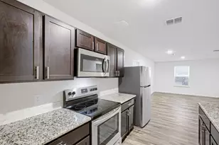 903 Olive St, Waco, TX 76704 - Photo 10