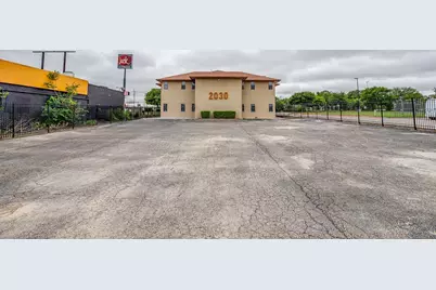 2030 S Las Vegas Trail, White Settlement, TX 76108 - Photo 4