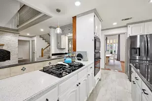 3710 Falcon Lake Dr, Arlington, TX 76016 - Photo 12