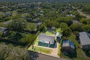 304 N Geneva St, Breckenridge, TX 76424 - Photo 1