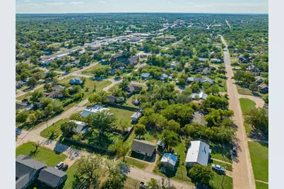 304 N Geneva Street, Breckenridge, TX 76424 - Photo 10