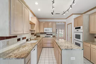 133 E View Court, Double Oak, TX 75077 - Photo 12
