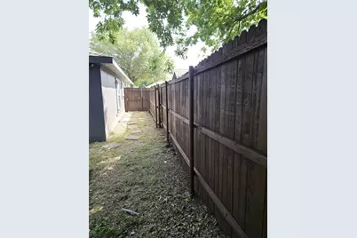 9431 Jill Lane, Dallas, TX 75227 - Photo 14