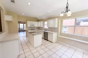 525 Hidden Oak Ln, Rockwall, TX 75087 - Photo 2