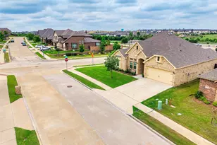 8628 Cloudyway Dr, Fort Worth, TX 76123 - Photo 32