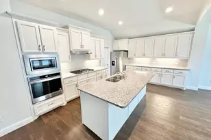 429 Cooper St, Argyle, TX 76226 - Photo 6