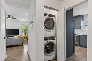 112 N Adams Ave, Dallas, TX 75208 - Photo 30