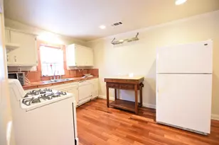 9015 San Leandro Dr, Dallas, TX 75218 - Photo 10
