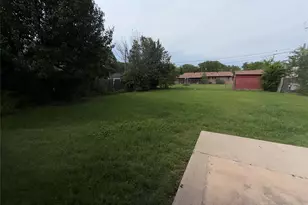 305 Lois St, Roanoke, TX 76262 - Photo 16