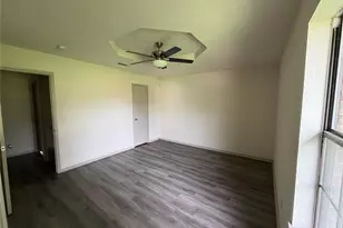 305 Lois St, Roanoke, TX 76262 - Photo 12