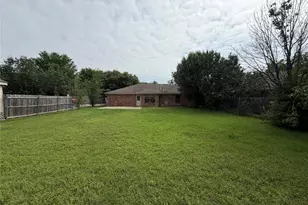 305 Lois St, Roanoke, TX 76262 - Photo 20