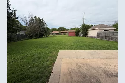 305 Lois Street, Roanoke, TX 76262 - Photo 18