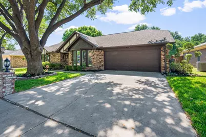 2809 Greg Drive, Bedford, TX 76021 - Photo 4