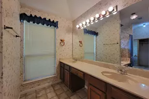 630 Country View Ln, Garland, TX 75043 - Photo 16