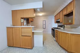 630 Country View Ln, Garland, TX 75043 - Photo 10