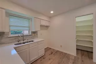 630 Country View Ln, Garland, TX 75043 - Photo 10