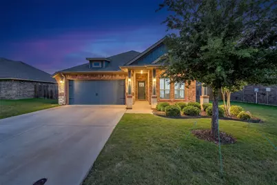 933 E 5th Street, Springtown, TX 76082 - Photo 2