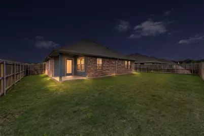 933 E 5th Street, Springtown, TX 76082 - Photo 28