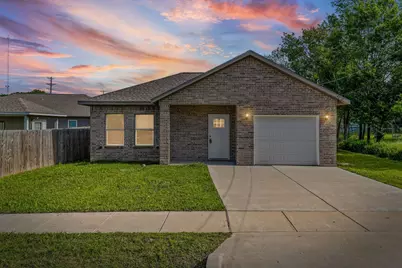 4210 Park Street, Greenville, TX 75401 - Photo 2